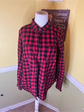 Women’s Red and Black Plaid Button-Down Shirt